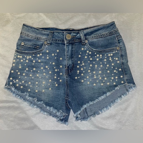 Pearl Denim High Waisted Shorts NWOT size 5 - Picture 1 of 3